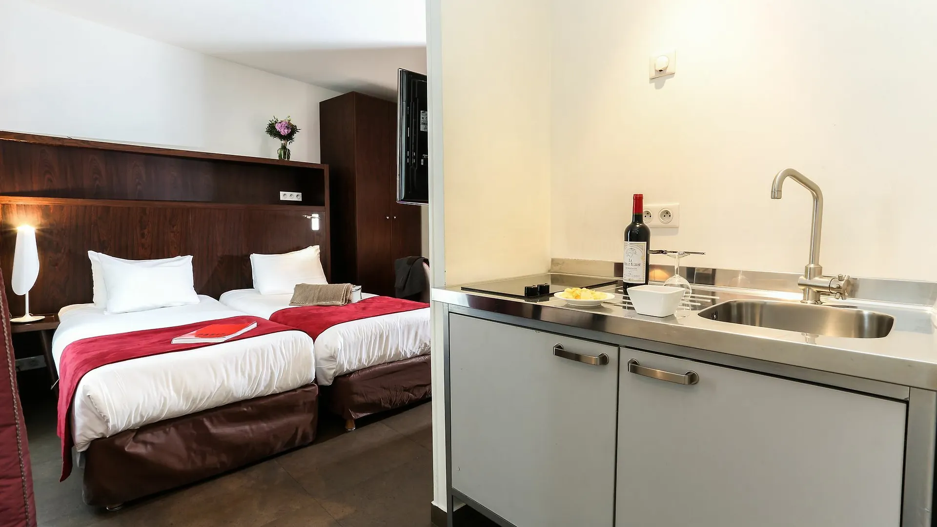 Hotel Avalon Gare Du Nord 3*