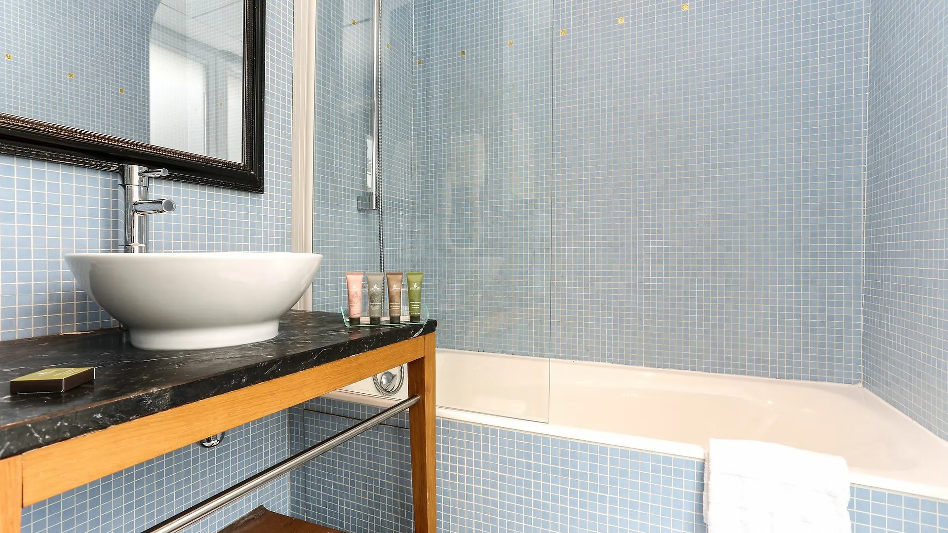 Hotel Avalon Gare Du Nord Paris